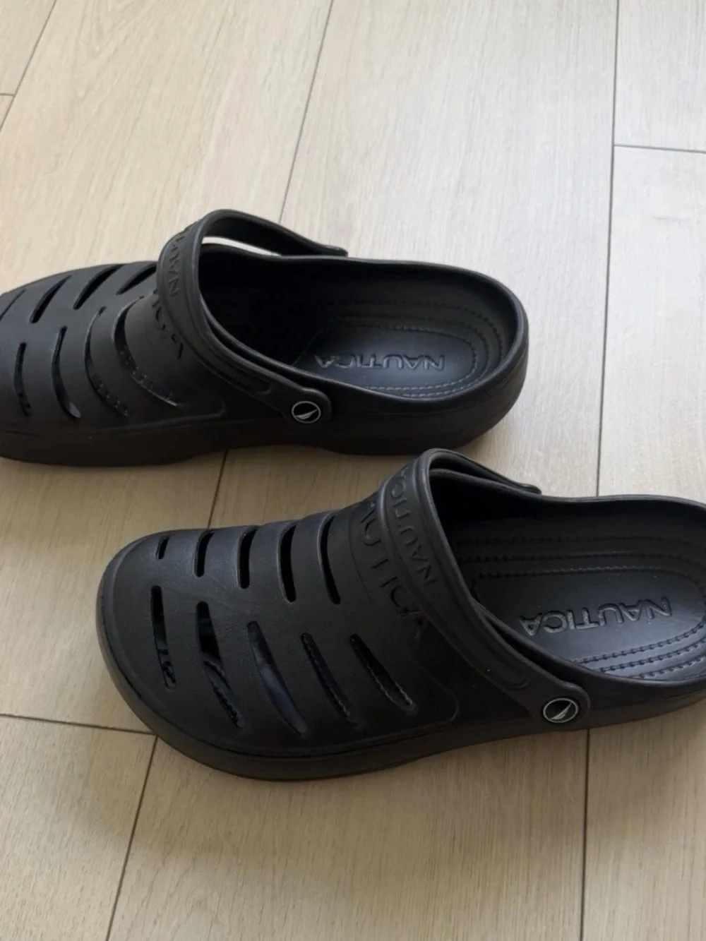 Nautica Men's Black Vented Slip-On Clog Sandals with Heel Strap